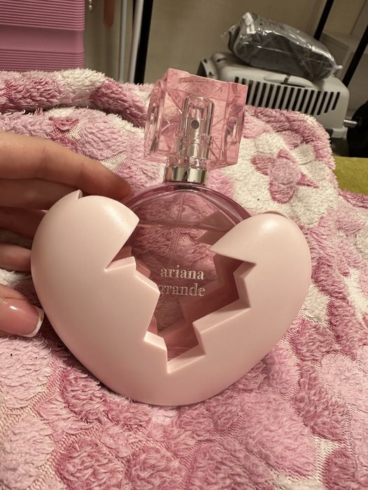 духи ариана гранде