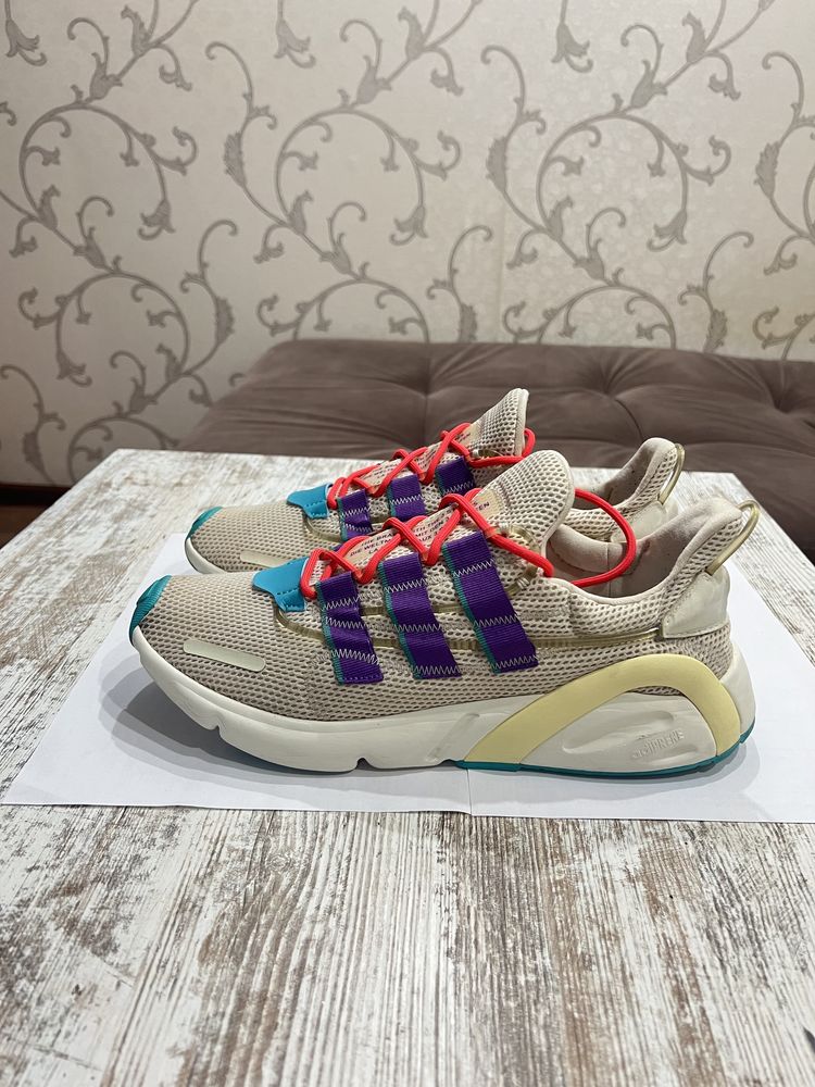 Adidas Lxcon Cream . 2 100 .