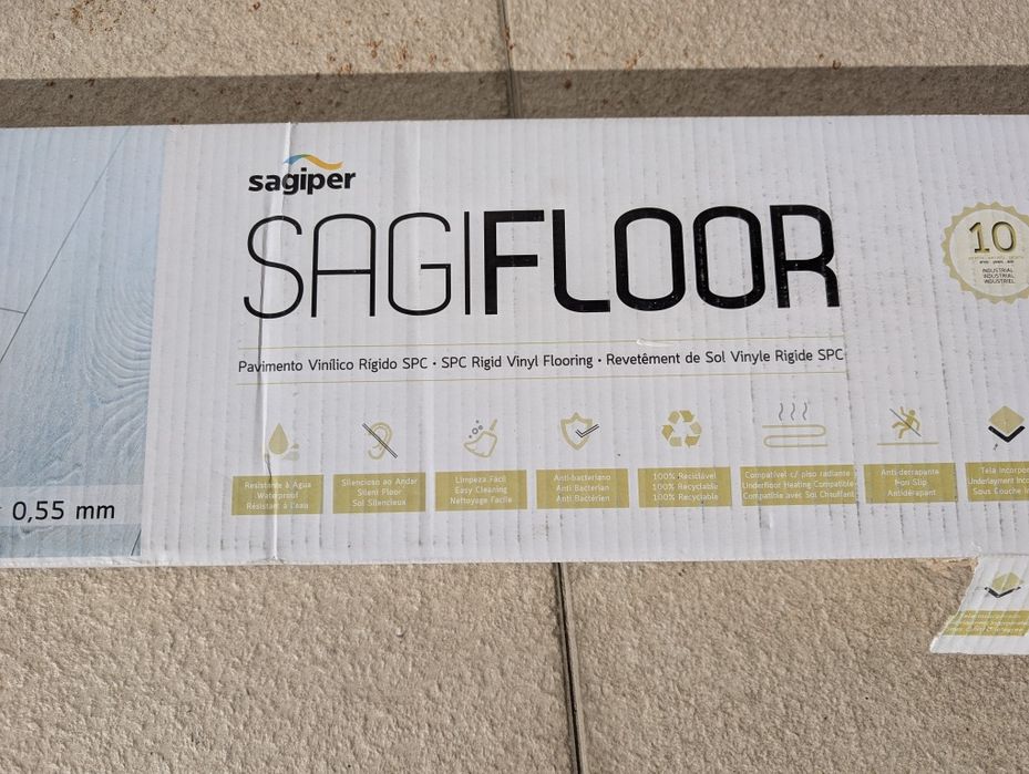 2 caixas Sagifloor pavimento vinílico ref:501