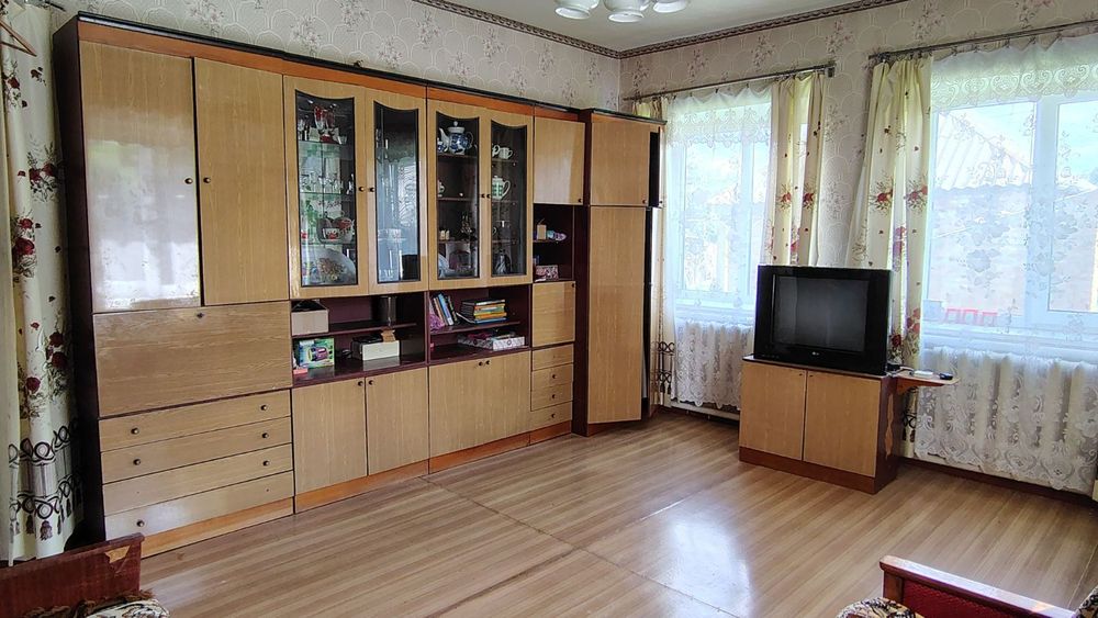 Продається будинок в центрі с. Велика Круча