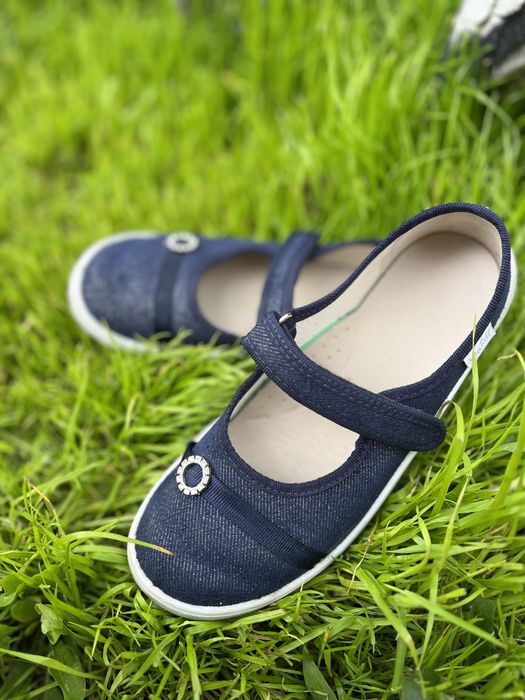 Waldi взуття на дівчинку