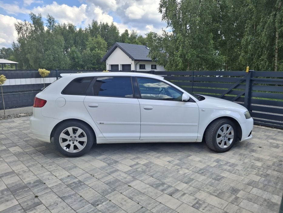 Audi A3 s-line 1.6 102km