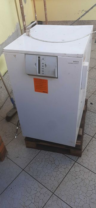 Caldeira a gasóleo mais depósito