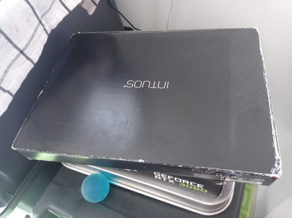 Tablet gráfico Wacom Intuos CTH-690 medium black