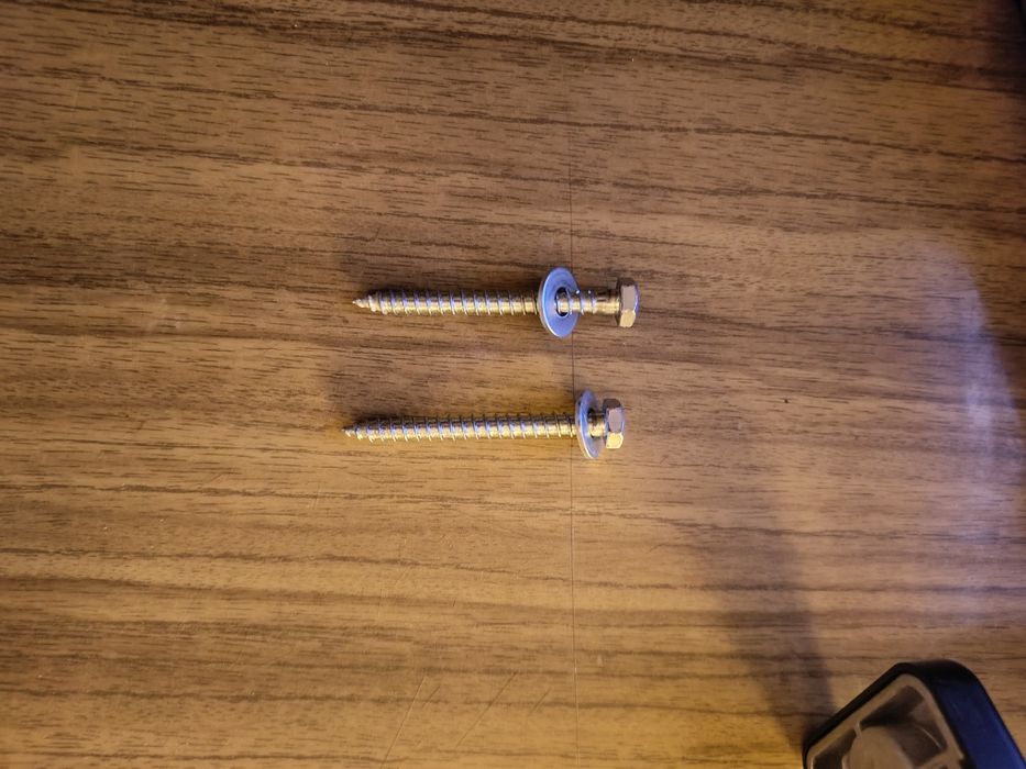 Кронштейн для настінного кріплення монітора