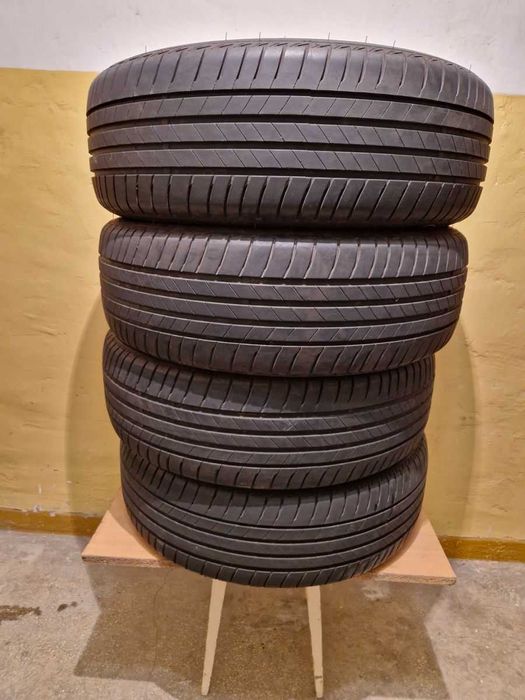 Opony letnie Bridgestone 215/60 R17 96 H
