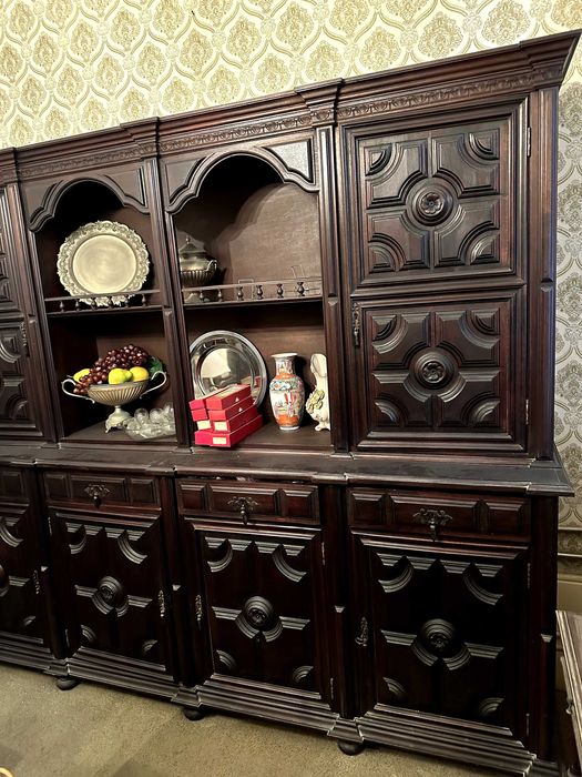 Móvel louceiro castanho