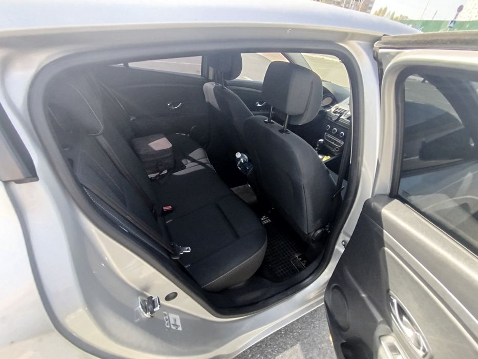 Продаж Рено Меган-3  2011