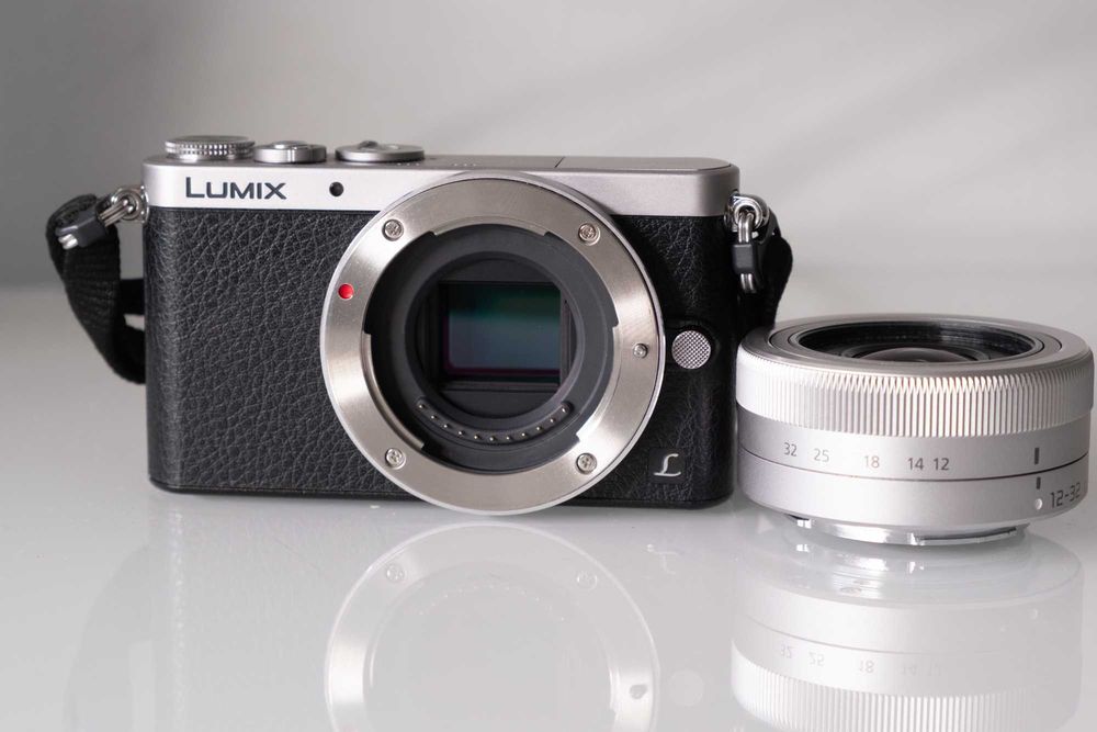 Panasonic Lumix GM1 + Objetiva 12-32mm
