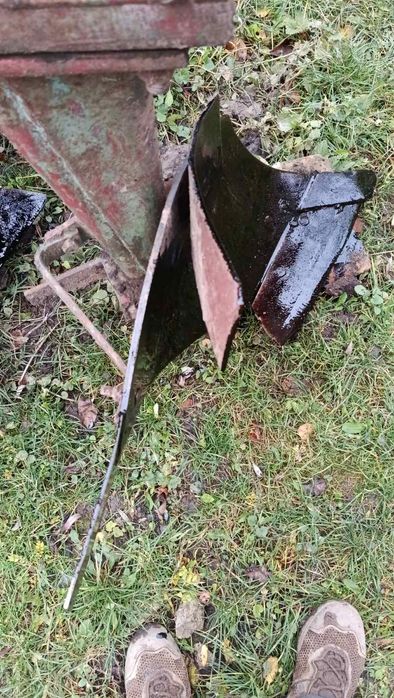 Продам польський плуг 3 корпусний