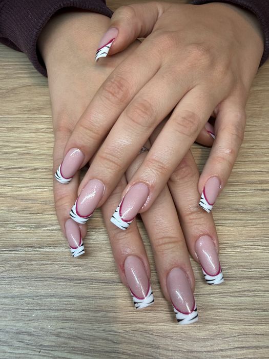 Uslugi kosmetyczne - manicure