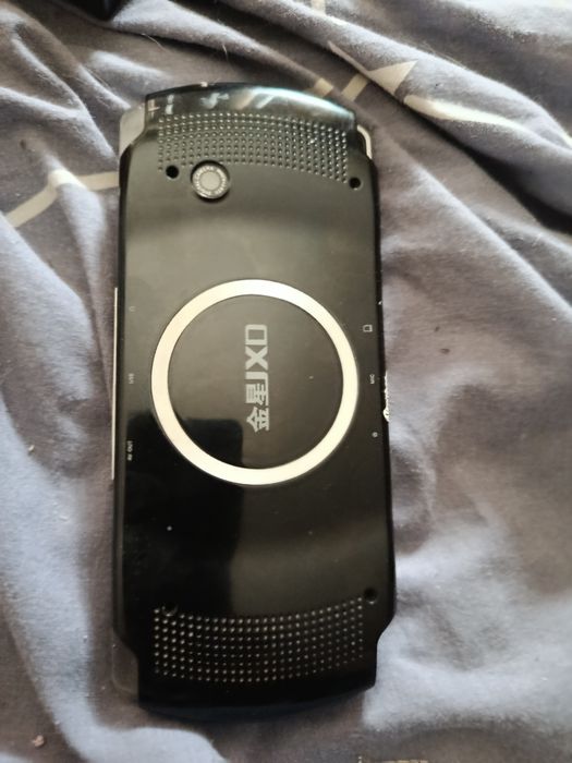 Продам игровyю консоль gameplayer