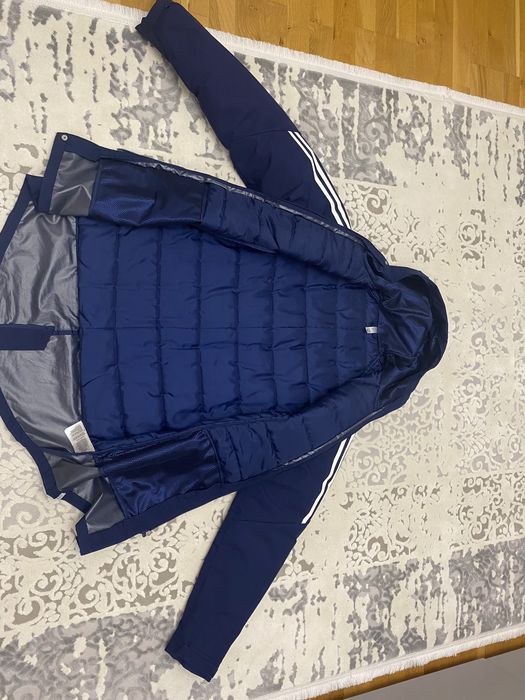 Adidas зимова куртка