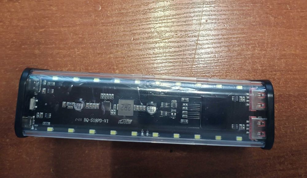 Power bank 23200mAh з ліхтариком на НОВИХ акумуляторах 18650