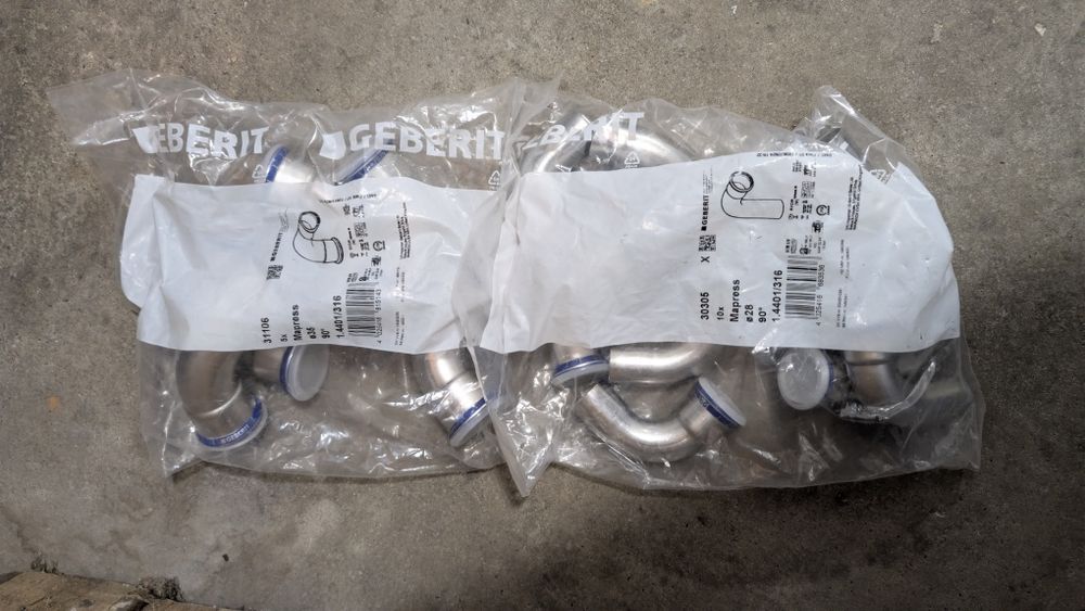 Kształtki Geberit M22-M35. Duża ilość.