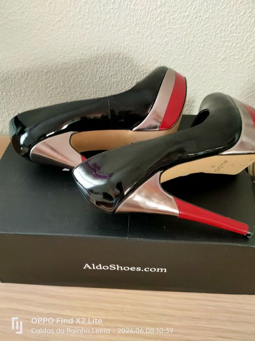 Vendo 2 pares de sapatos