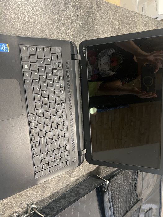 Portatil toshiba satellite c50 B17G