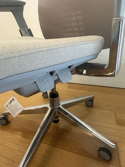 Cadeira Ergonómica marca Haworth