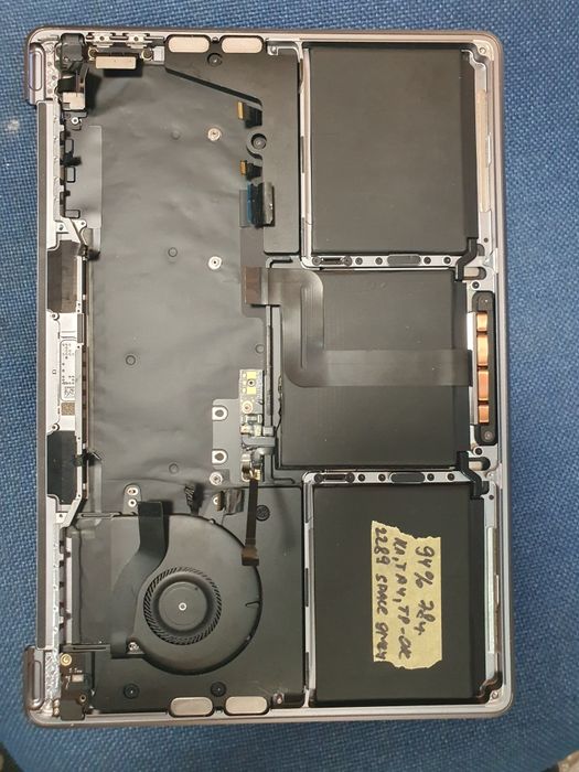 Топкейс apple macbook pro a2289 silver space gray