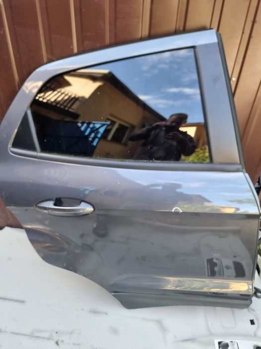 Ford ecosport drzwi prawy tył
