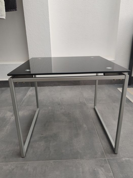 Mesa de sala em vidro