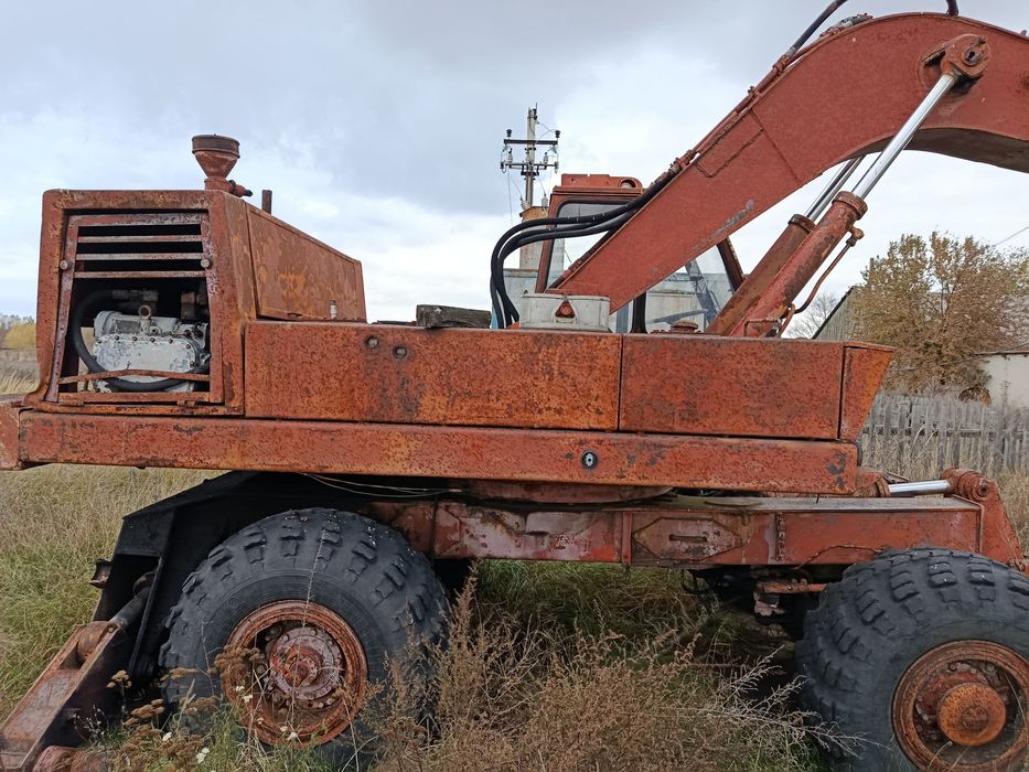 Продам Екскаватор