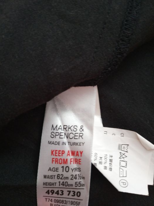 Spódniczka w groszki 10 lat Marks&Spencer