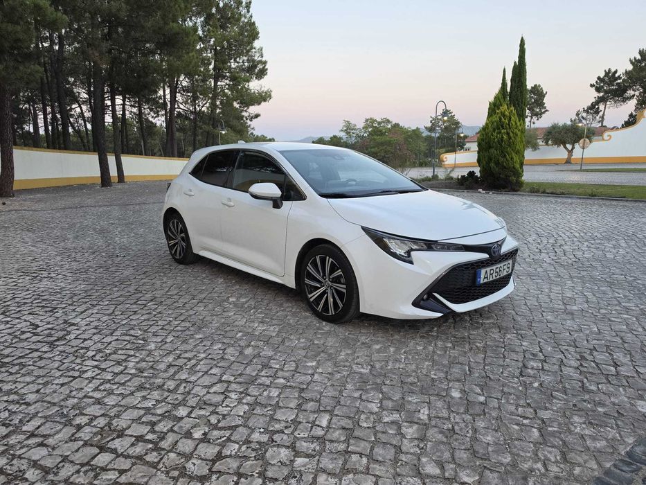 Corolla 1.8HSD Confort Pack Sport NACIONAL