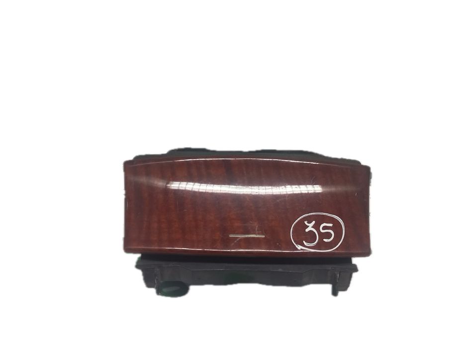 Cinzeiro MERCEDES-BENZ Classe C (W203)
