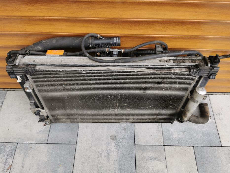 Komplet Chłodnic Z Wentylatorami Peugeot 4007, Citroen C-crosser 2.2 D