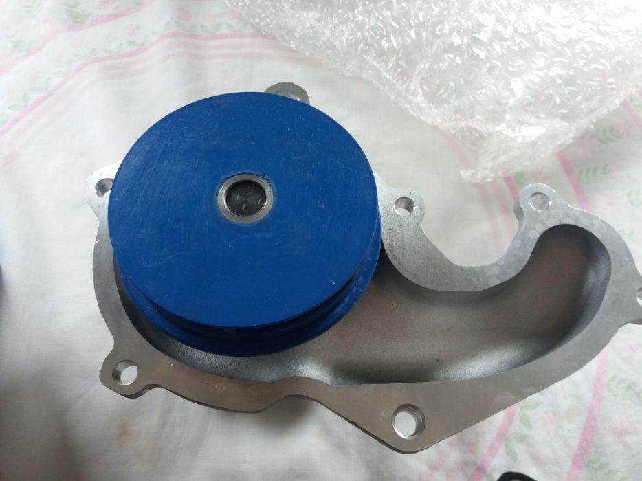 Bomba de água Ford fiesta ano 2000