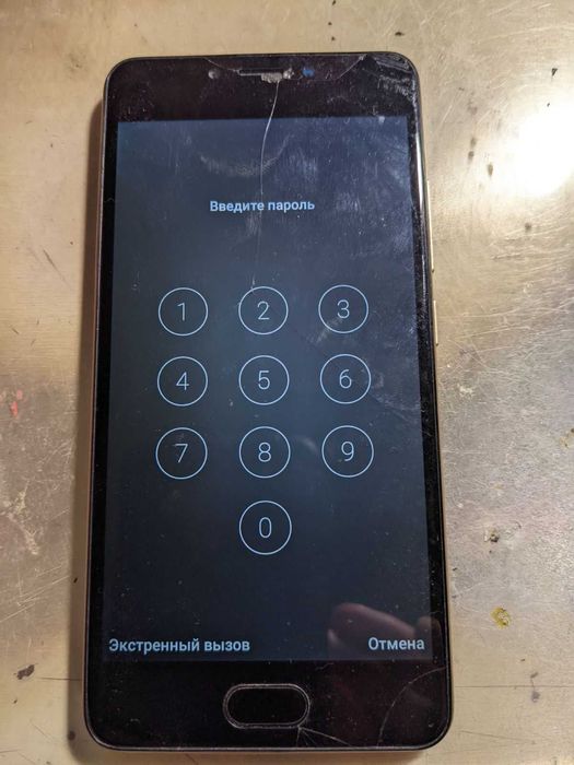 Продам на запчасти Meizu M5c