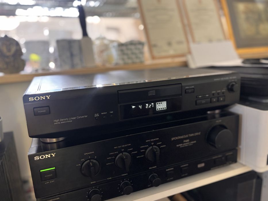 Wzmacniacz Sony F420