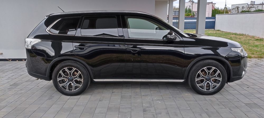 Mitsubishi Outlander 2.0Ben+LPG 4x4