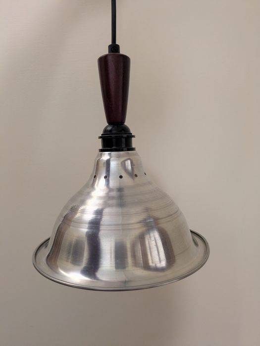 Candeeiro de teto da HabitCandeeiro de teto em metal esverdeado
As mis