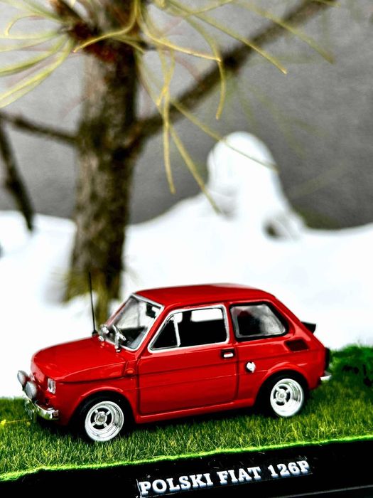 Fiat 126P -auta PRL,figurka,model,zabytek,autka
