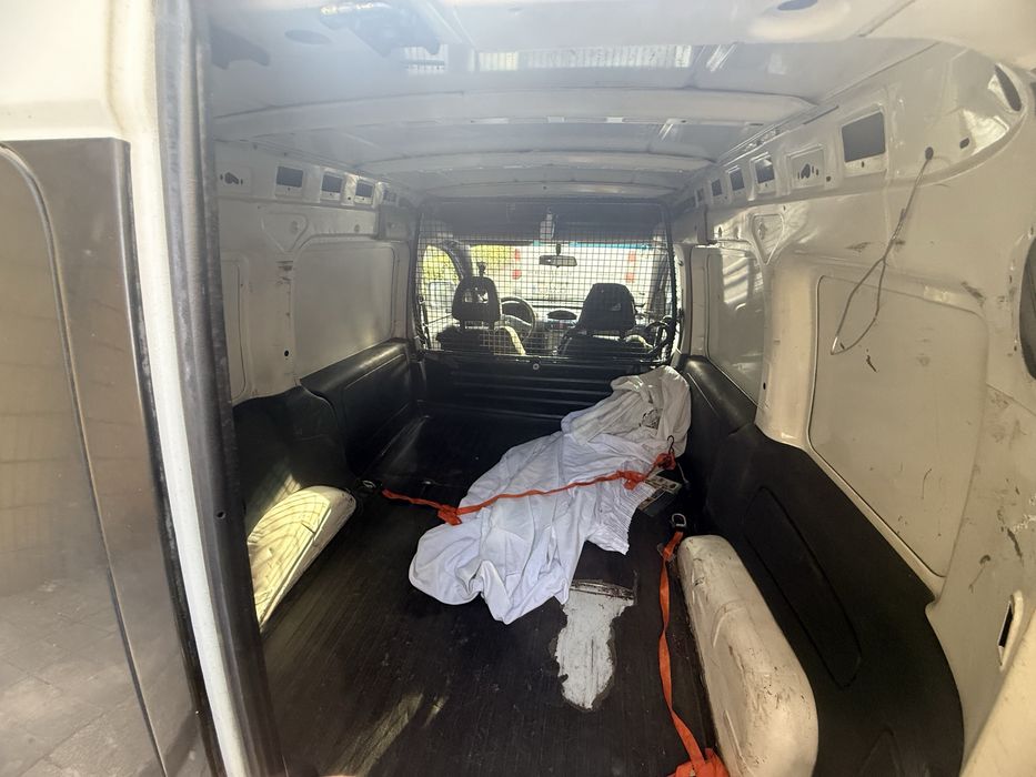 Opel combo 2002 em boas condicoes