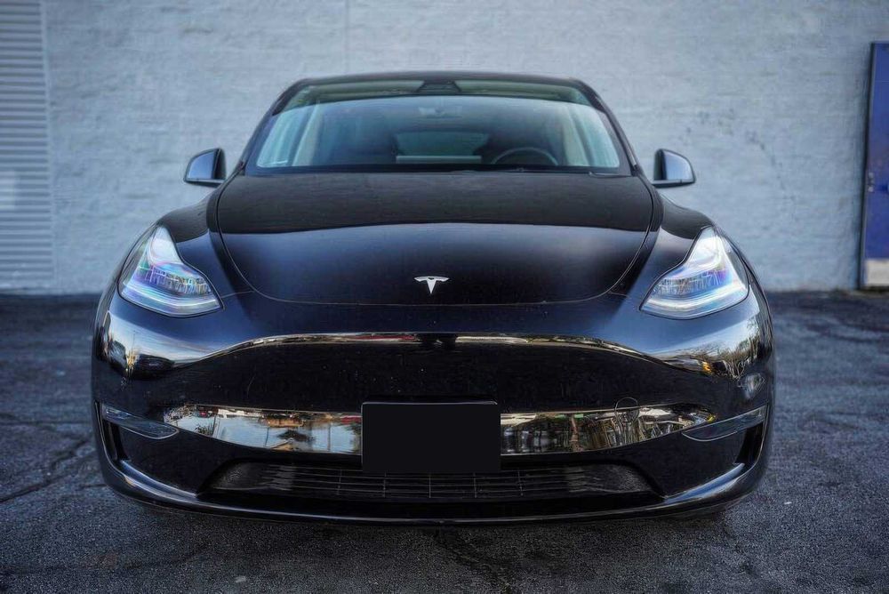 Tesla Model Y Long Range      2021