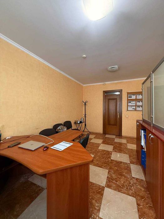 Оренда приміщення з меблями