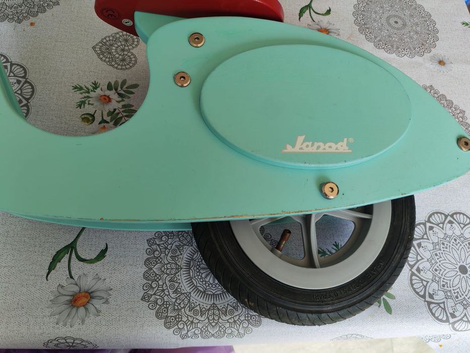 Bicicleta sem pedais/trotinete scooter em madeira janod