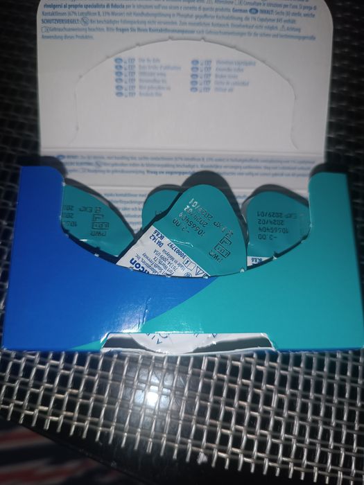 Soczewki Air Optix Aqua -3,00 /4 sztuki