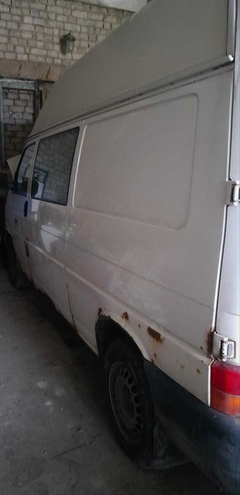 Продам Volkswagen Т4 двигатель 2,5 ,газ -бензин 1998года