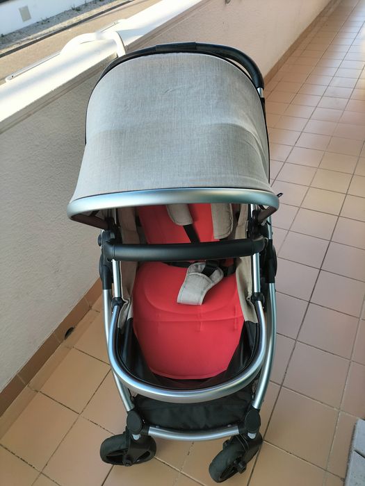 Vendo carrinho de bebé