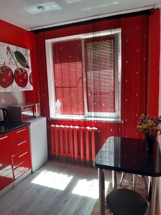 Сонячна галерея. Тисячка.Космонавтів (подобово,почасово)