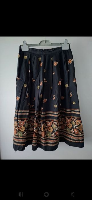 Wełniana pódnica granatowa vintage w kwiaty
