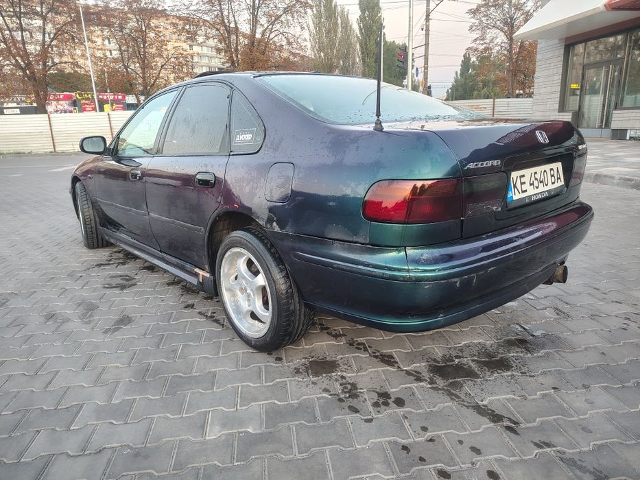 Продам honda accord 5 2.0