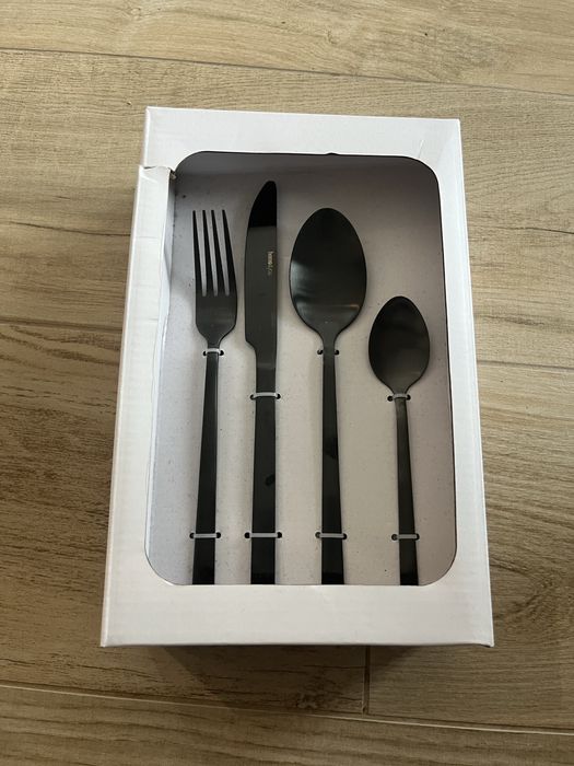 Sztućce czarne matowe Home&you 24 szt