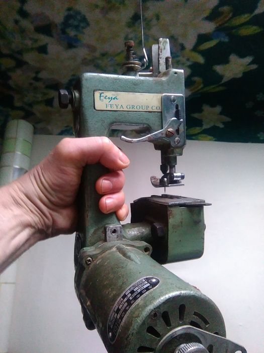 Швейная машина для сшивания мешков