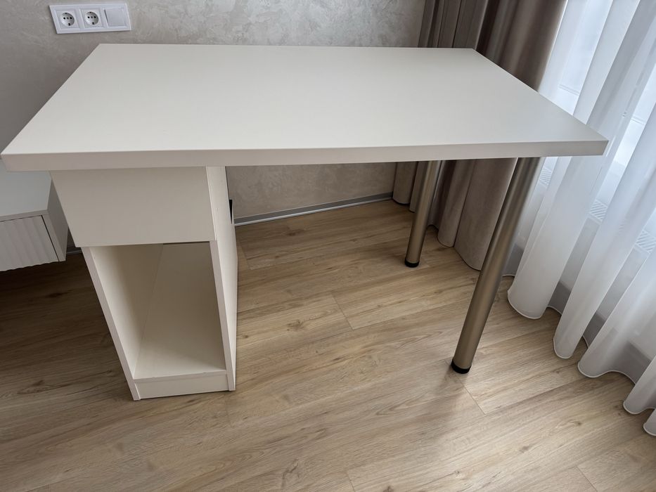 Продам стіл письмовий, офісний, комп’ютерний 1200*750 висота 850