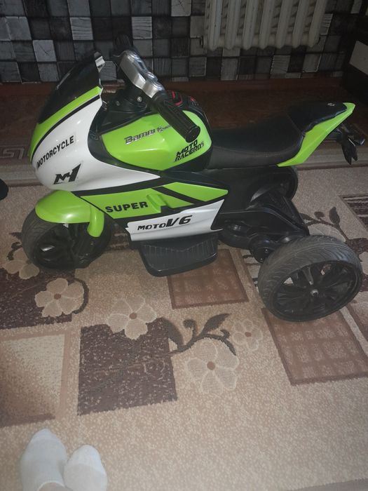 Продаю детский  электромотоцикл